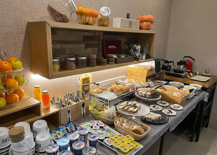 오르카냐 호텔 2*