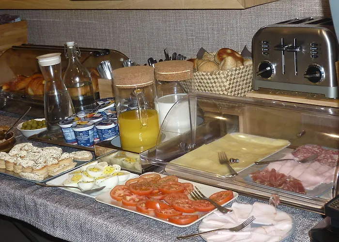 오르카냐 호텔 2*