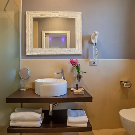 オルカーニャ ホテル