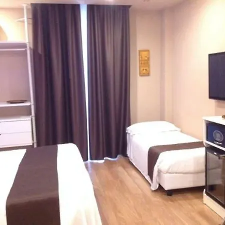 オルカーニャ ホテル 2*