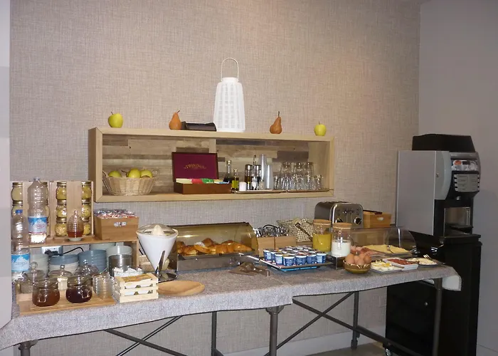 奥卡尼亚酒店 2*