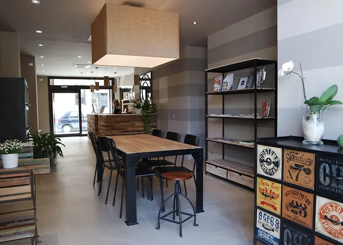 酒店 奥卡尼亚酒店 2*