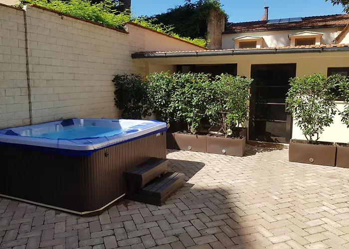 奥卡尼亚酒店 酒店 2*