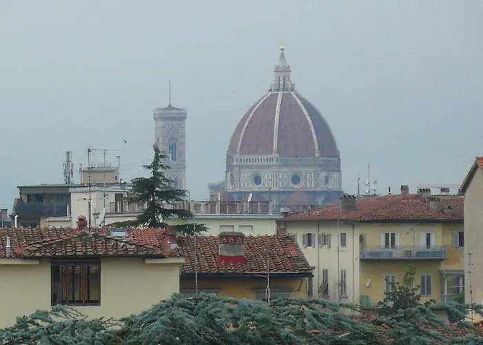 奥卡尼亚酒店 2*