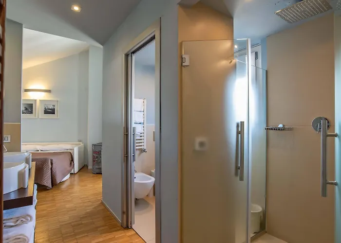 奥卡尼亚酒店 酒店 2*